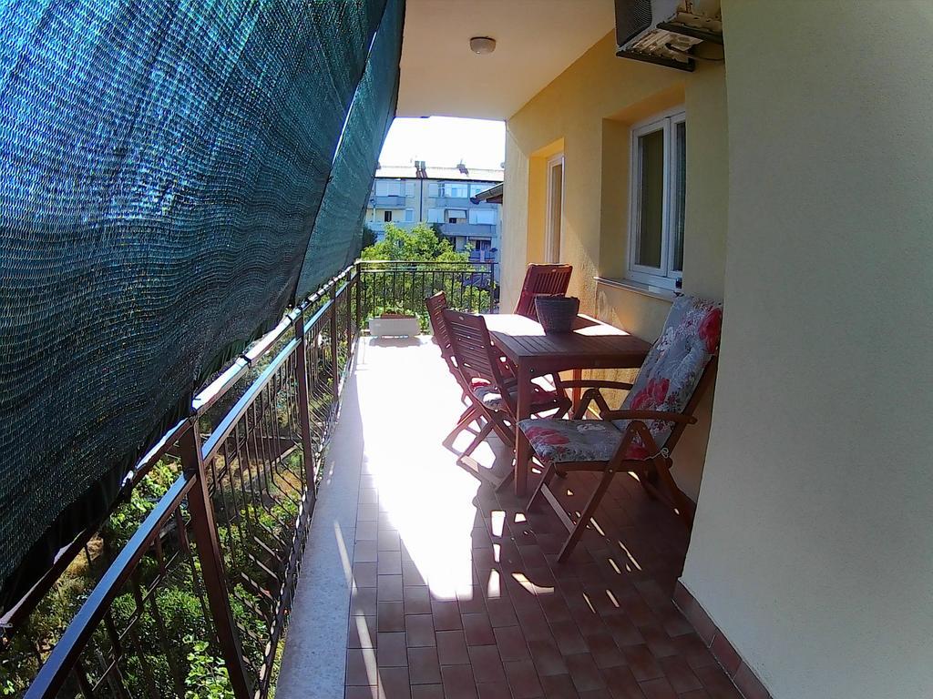 Lea Apartment Umag Exterior foto